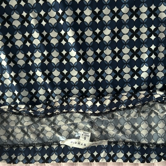 Max Studio Navy and White Geometric Skirt- Size Small - Picture 4 of 8